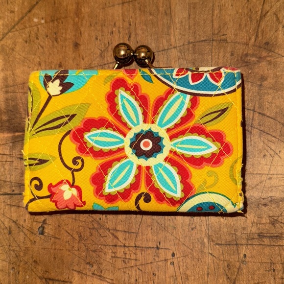 Vera Bradley Vintage Crossbody Saddle Up Purse and Wallet in Provincial Print - Picture 8 of 12